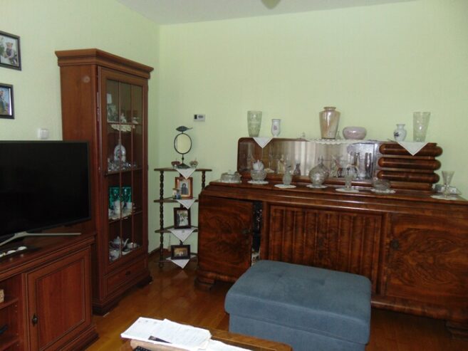 Ház-családi ház eladó – 5 szoba – Győr