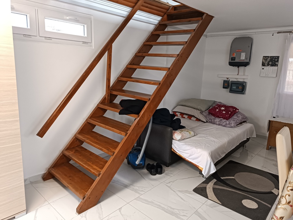 Ház-családi ház eladó – 2 szoba – Erdőkertes