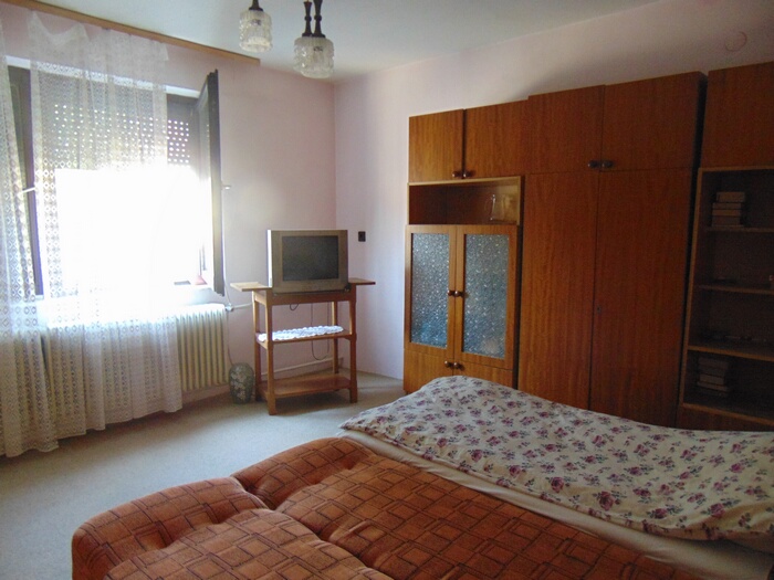 Ház-családi ház eladó – 5 szoba – Győr