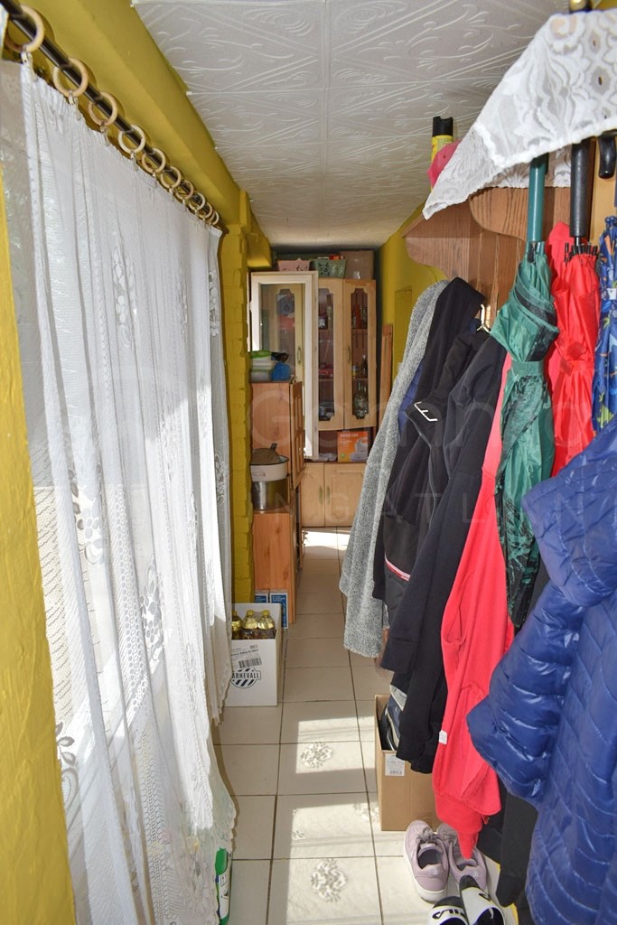 Ház-családi ház eladó – 3 szoba – Gesztely