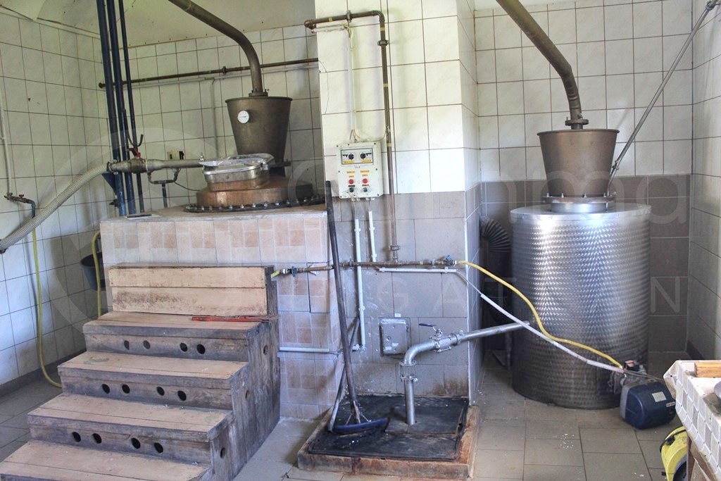 Ipari ingatlan-raktár-csarnok eladó közvetítőtől – Ináncs