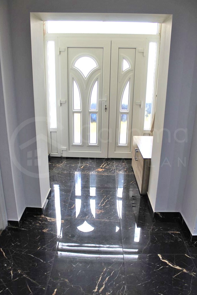 Ház-családi ház eladó – 3 szoba – Izsófalva