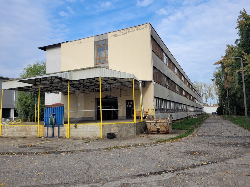 Ipari ingatlan-raktár-csarnok eladó közvetítőtől – Tiszaújváros