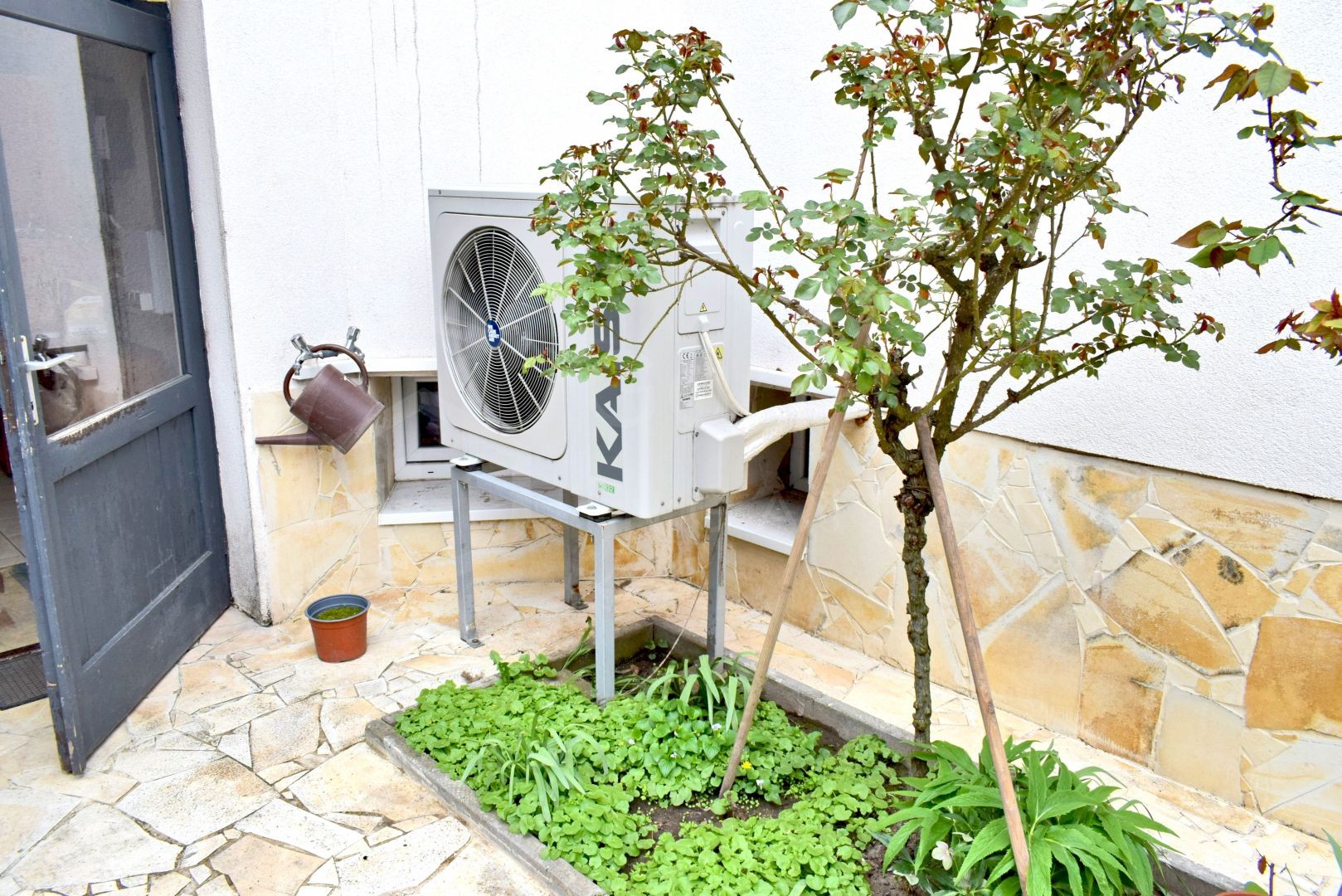 Ház-családi ház eladó – 5 szoba – Debrecen