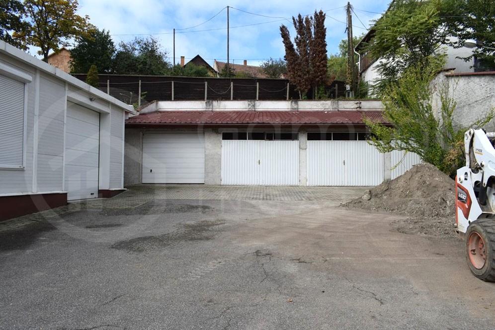 Ipari ingatlan-raktár-csarnok eladó közvetítőtől – Miskolc
