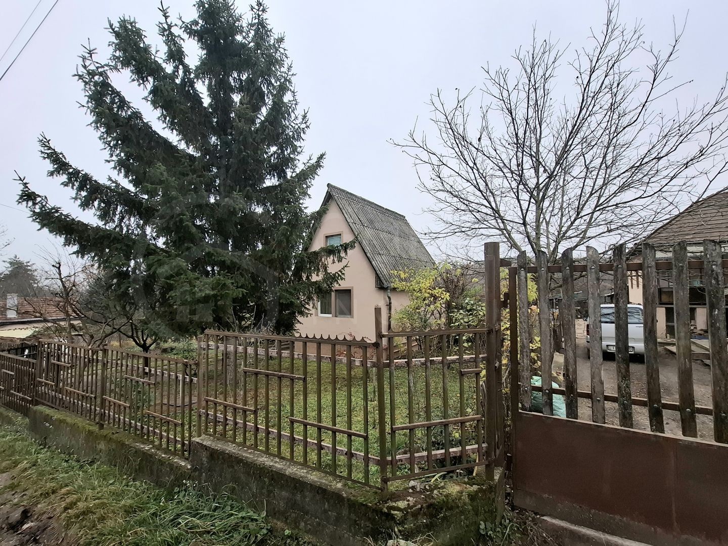 Nyaraló-üdülő-hétvégi ház eladó – 3 szoba – Miskolc