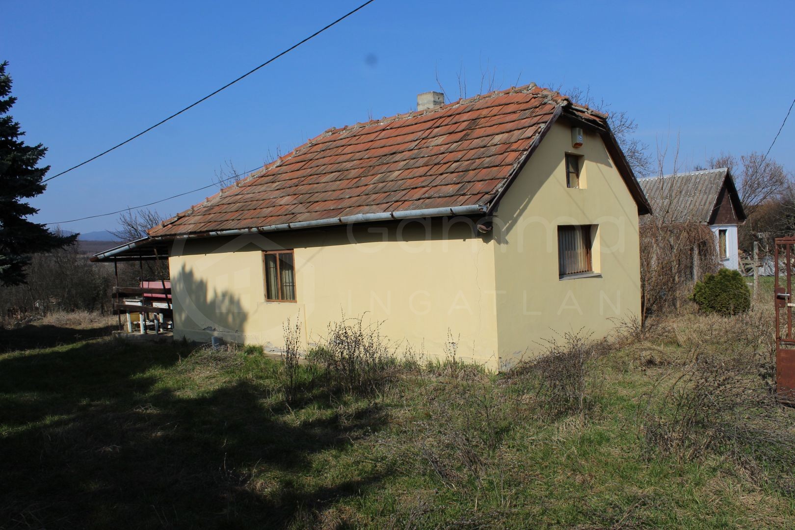 Föld-hétvégi telek-kert eladó közvetítőtől – Nyékládháza