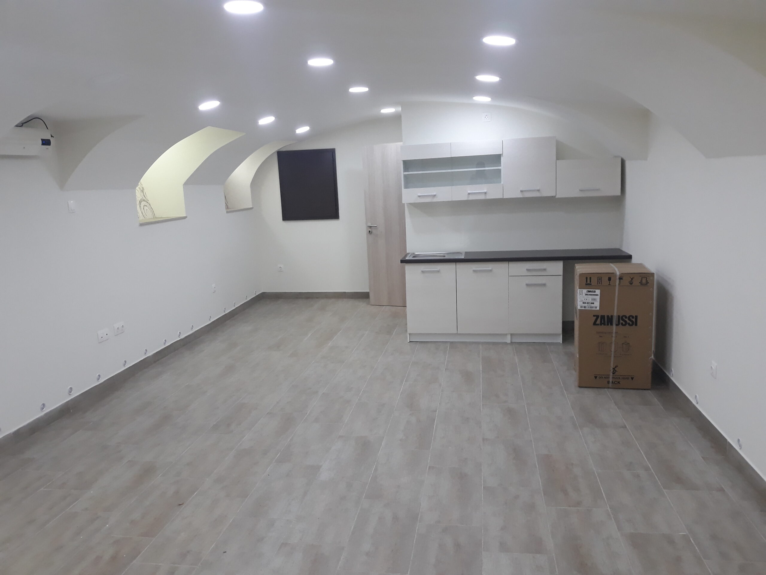 Iroda-üzlet-vendéglátóegység eladó tulajdonostól – Budapest XIII.kerület