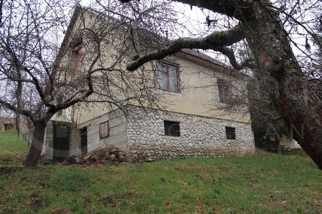 Nyaraló-üdülő-hétvégi ház eladó – 2 szoba – Miskolc