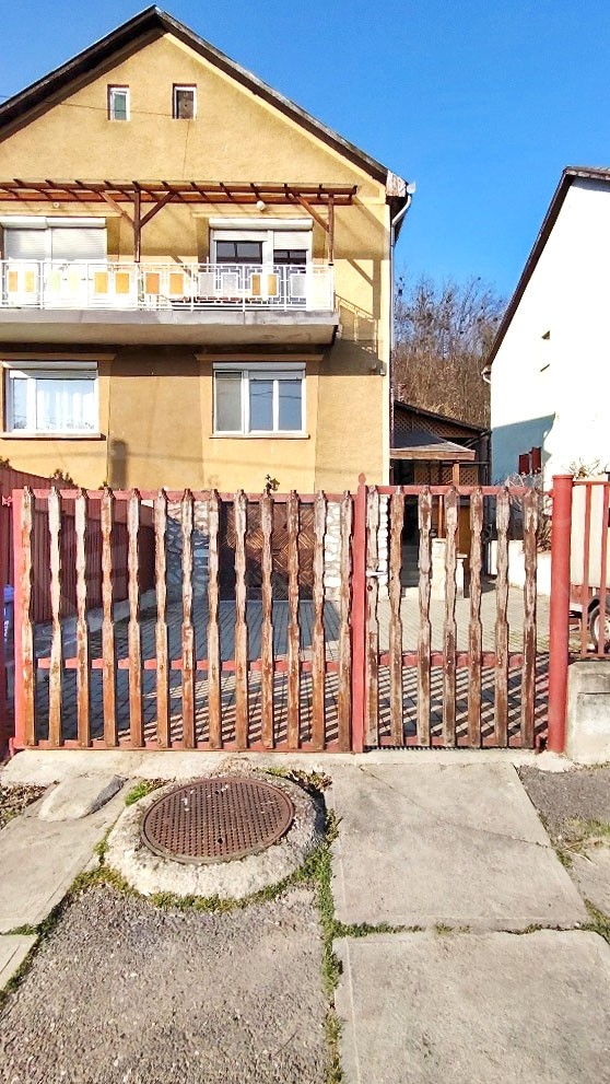 Ház-családi ház eladó – 3 szoba – Miskolc