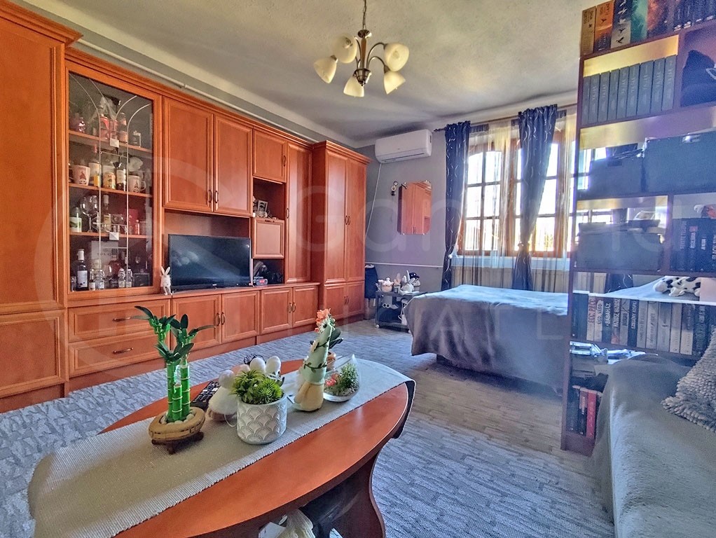 Ház-családi ház eladó – 6 szoba – Miskolc