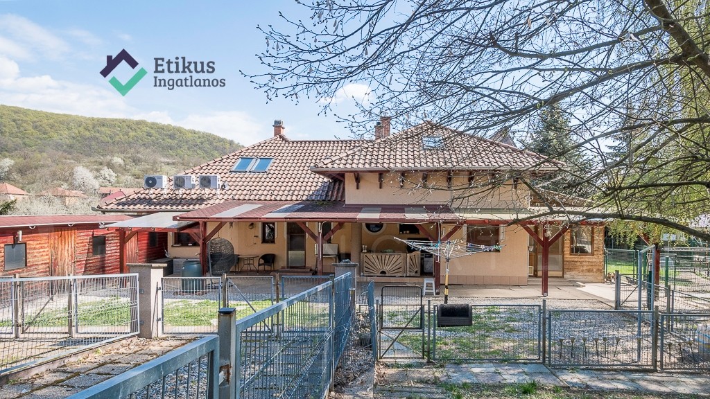 Ház-családi ház eladó – 6 szoba – Sajógalgóc