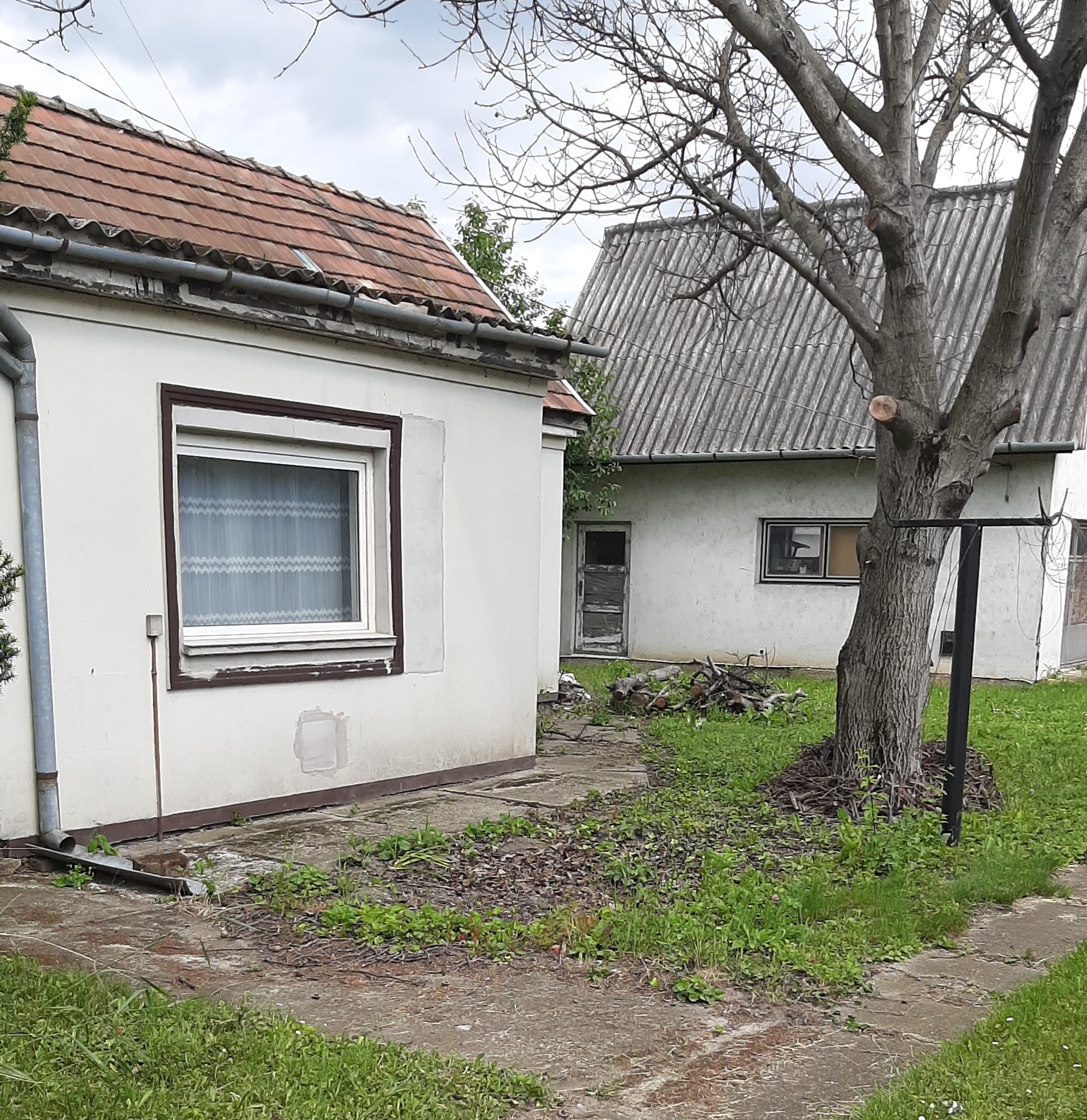 Ház-családi ház eladó – 1 szoba – Siófok