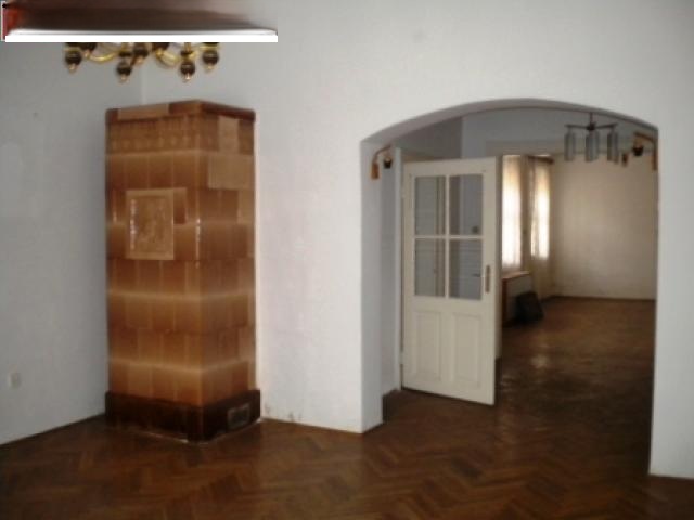 Ház-családi ház eladó – 4 szoba – Esztergom