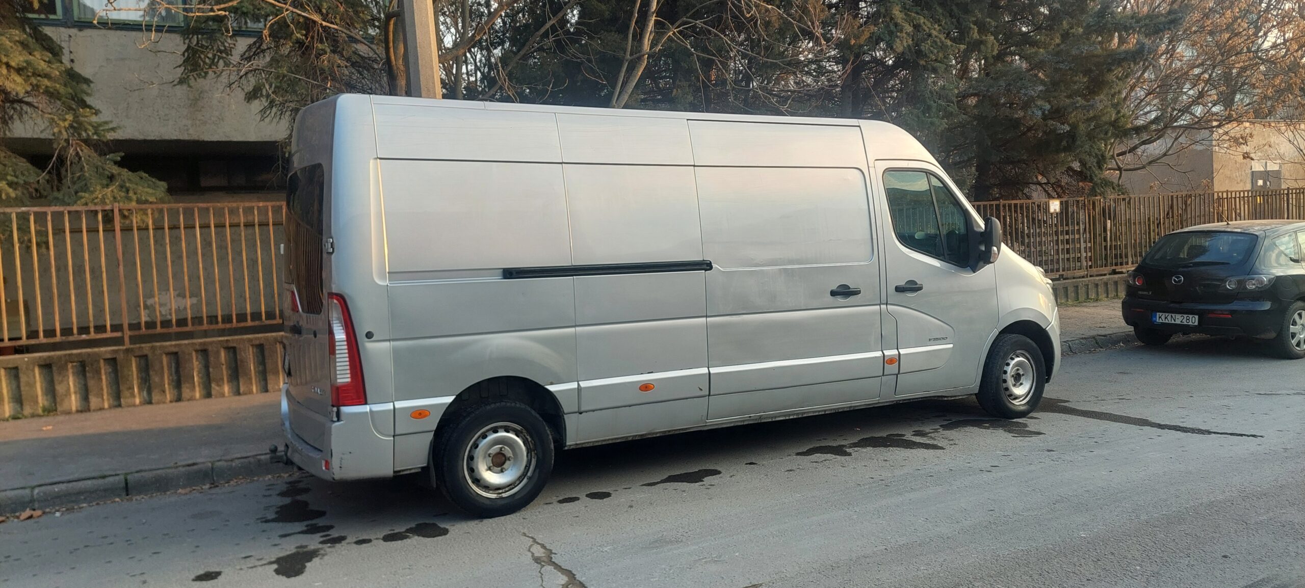 Költözés, szállítás, fuvarozás – sofőrrel vagy sofőr nélkül