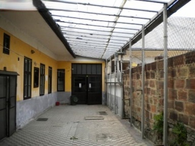 Ház-családi ház eladó – 4 szoba – Esztergom
