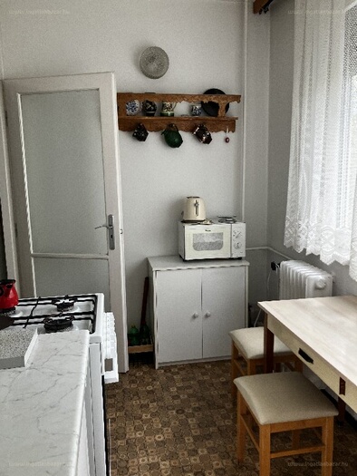 Lakás eladó – 2 szoba – Győr