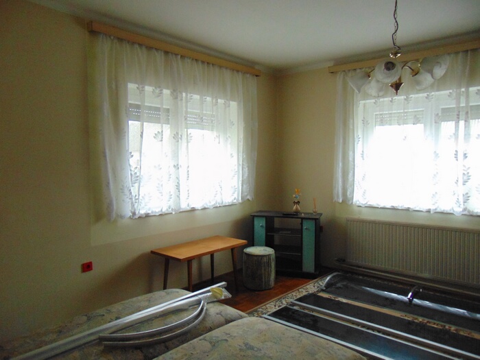 Ház-családi ház eladó – 3 szoba – Győr