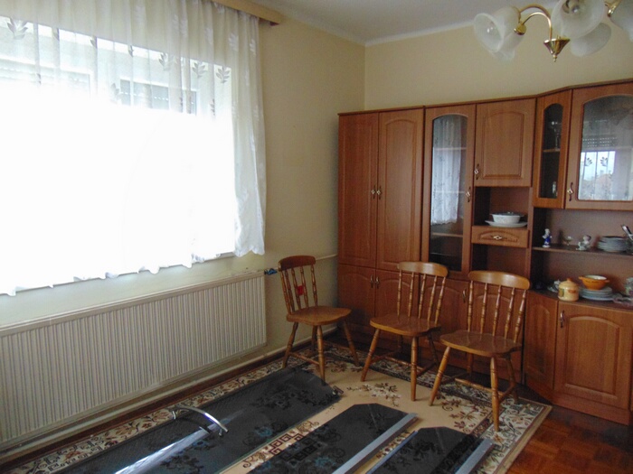 Ház-családi ház eladó – 3 szoba – Győr