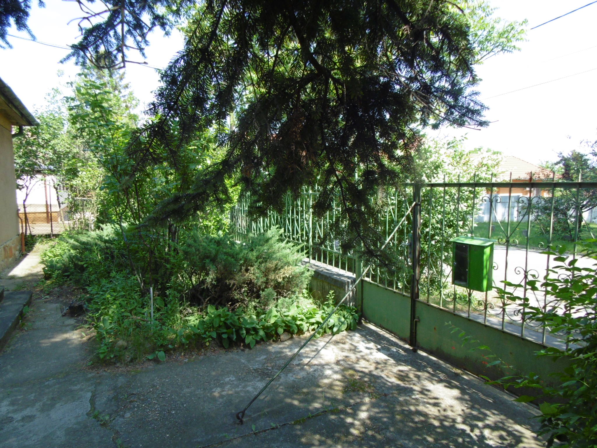 Ház-családi ház eladó – 4 szoba – Budapest XVI.kerület