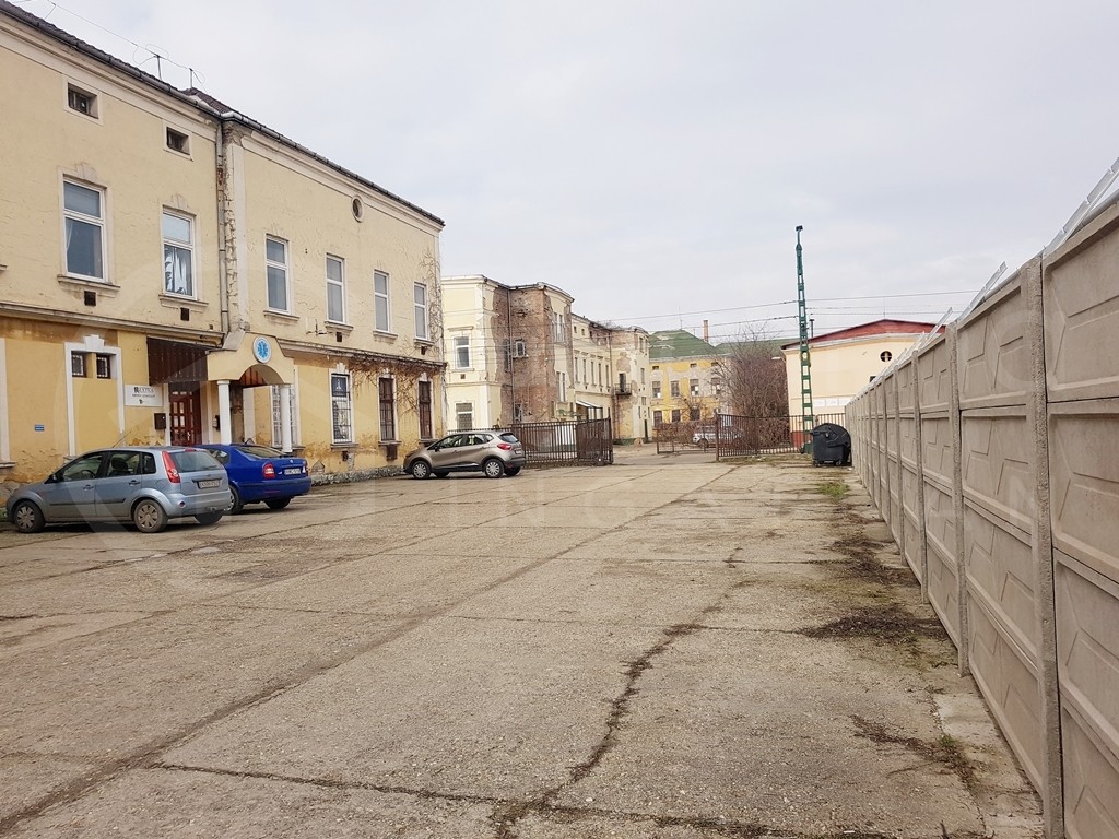 Ipari ingatlan-raktár-csarnok eladó közvetítőtől – Miskolc