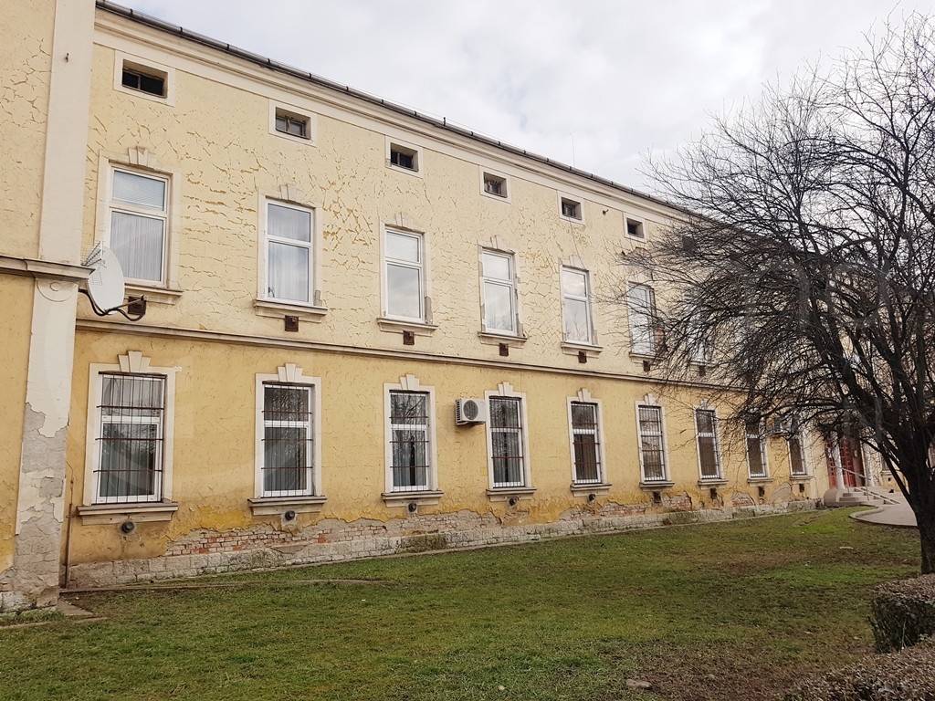 Ipari ingatlan-raktár-csarnok eladó közvetítőtől – Miskolc