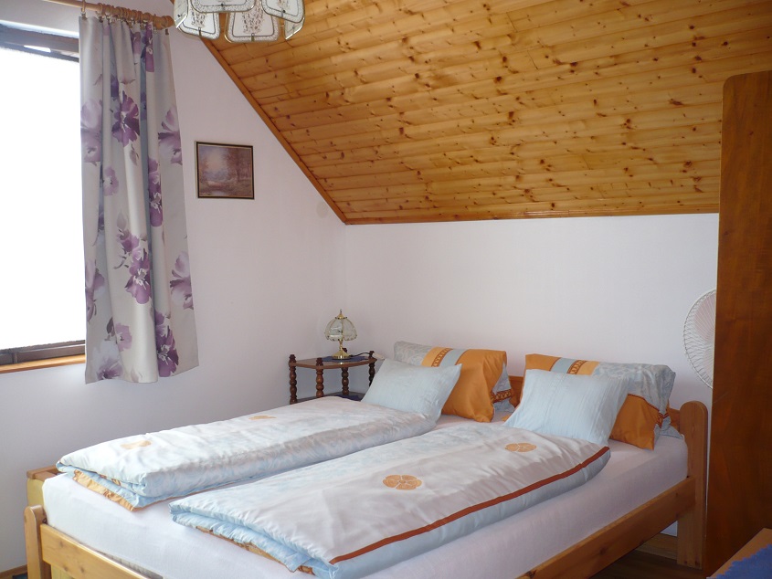 Ház-családi ház eladó – 7 szoba – Balatonlelle