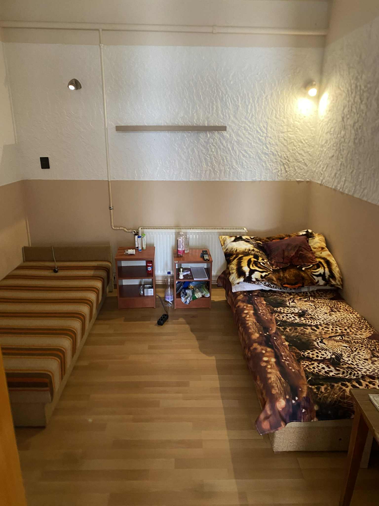 Ház-családi ház kiadó – 10 szoba< – Pápa