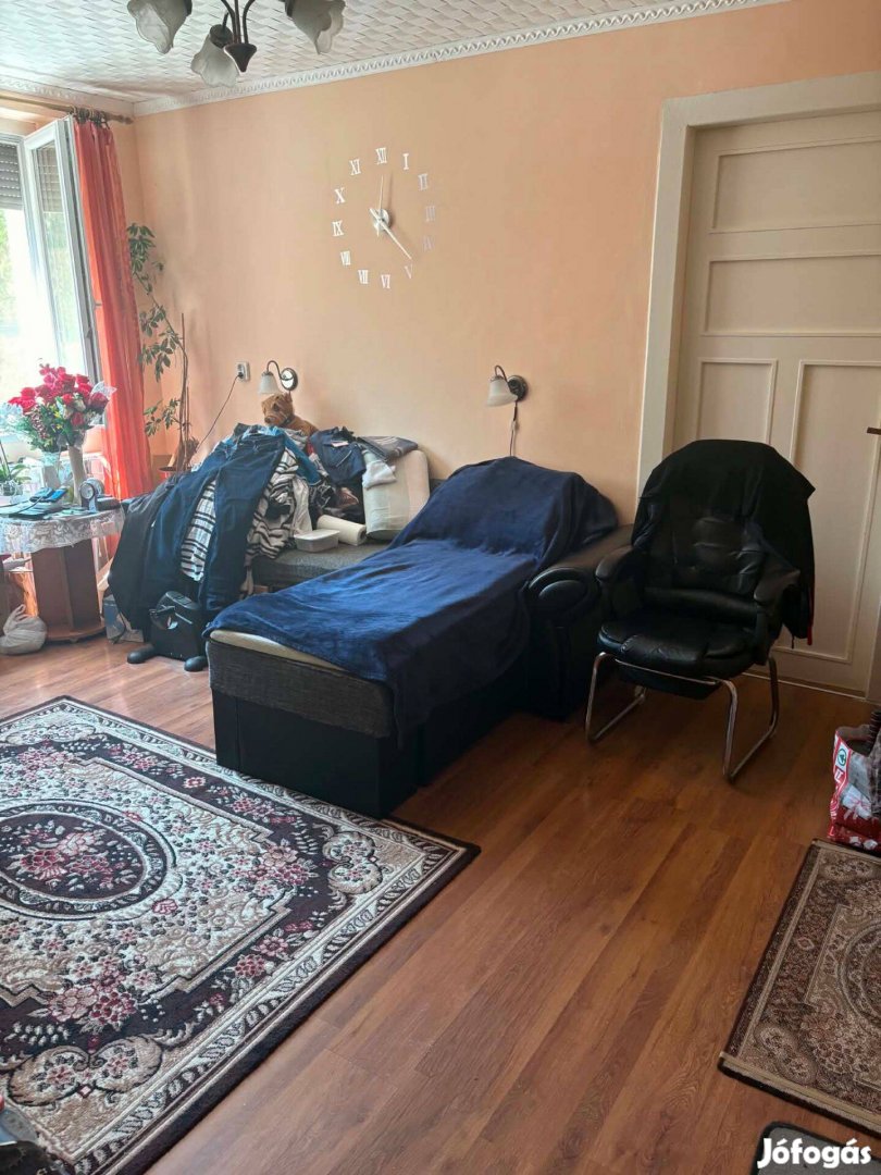 Ház-családi ház eladó – 3 szoba – Komárom