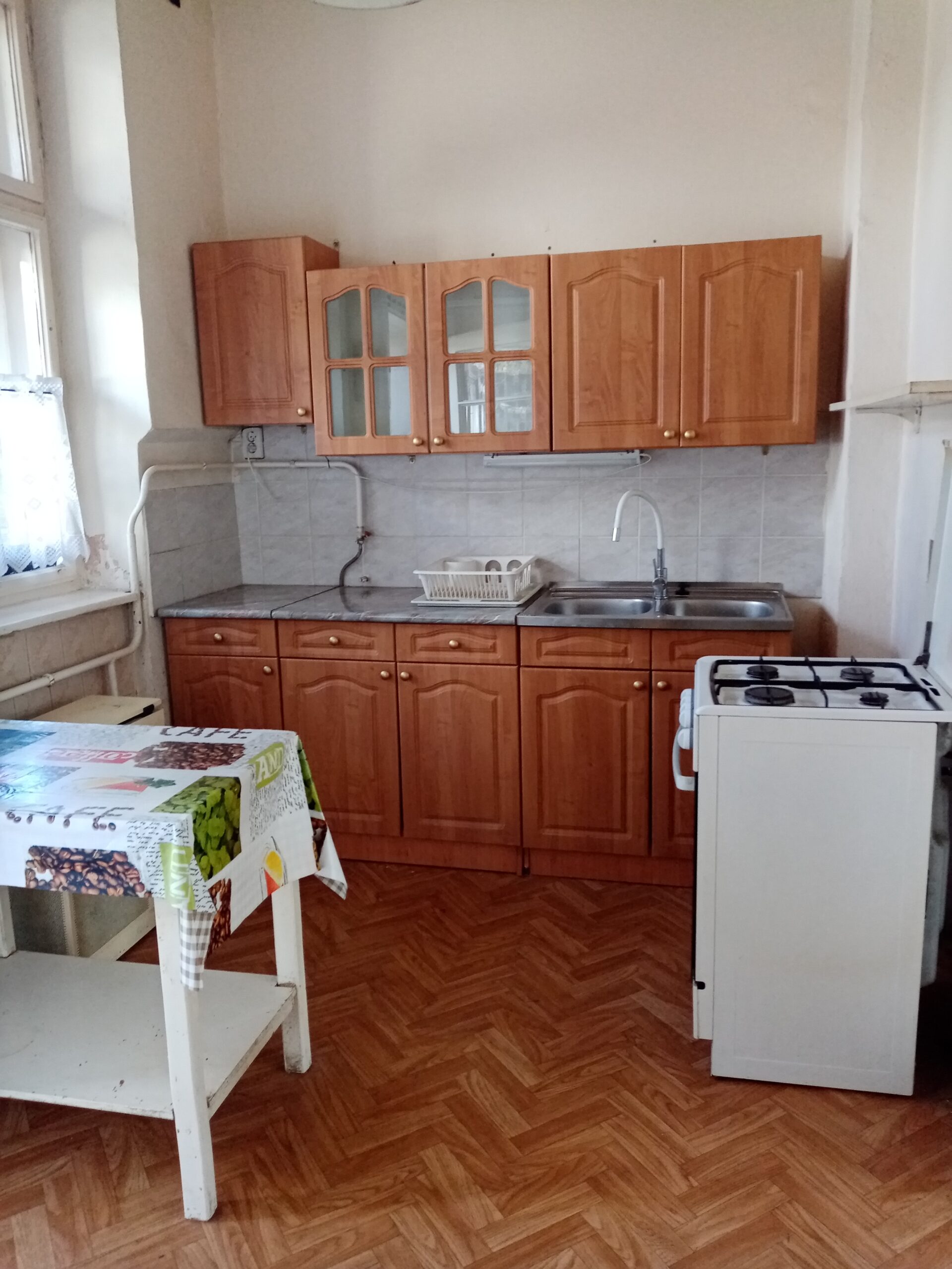 Lakás kiadó – 1 szoba – Budapest XV.kerület