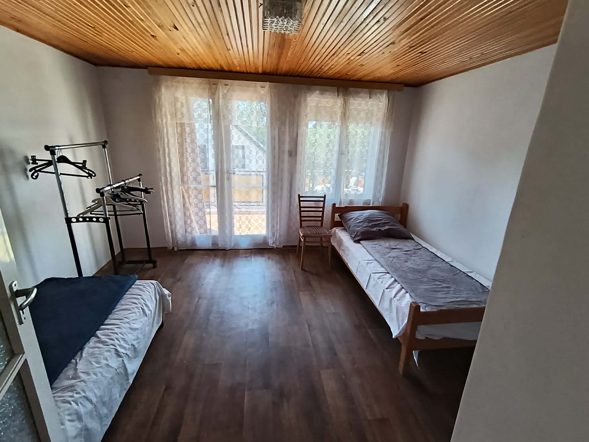 Ház-családi ház kiadó – 2 szoba – Balatonlelle