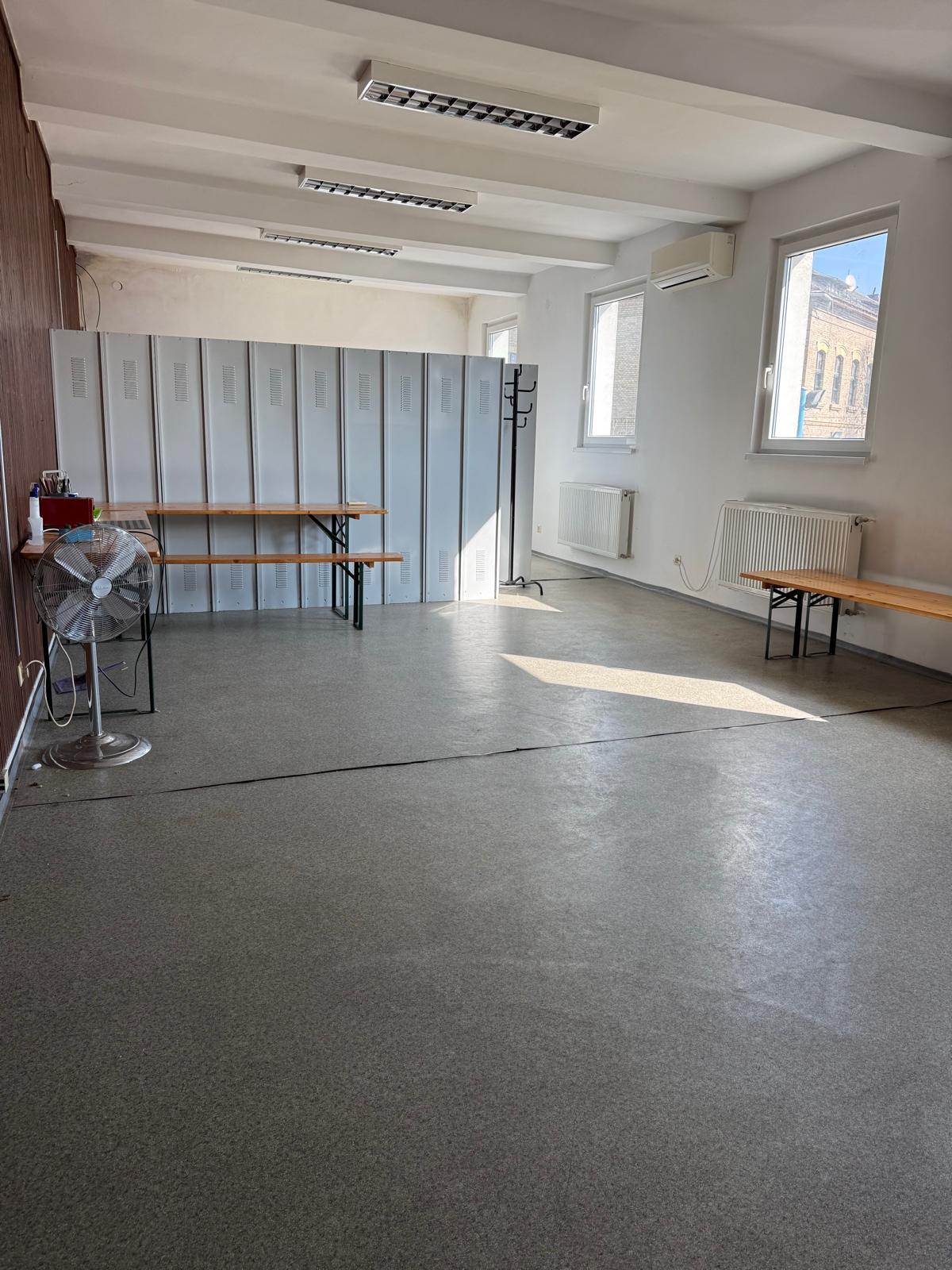 Ipari ingatlan-raktár-csarnok kiadó tulajdonostól – Budapest XXI.kerület
